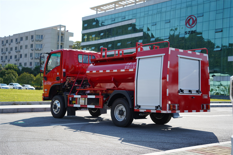 【汉成牌】东风华神1.5吨蓝牌供水车